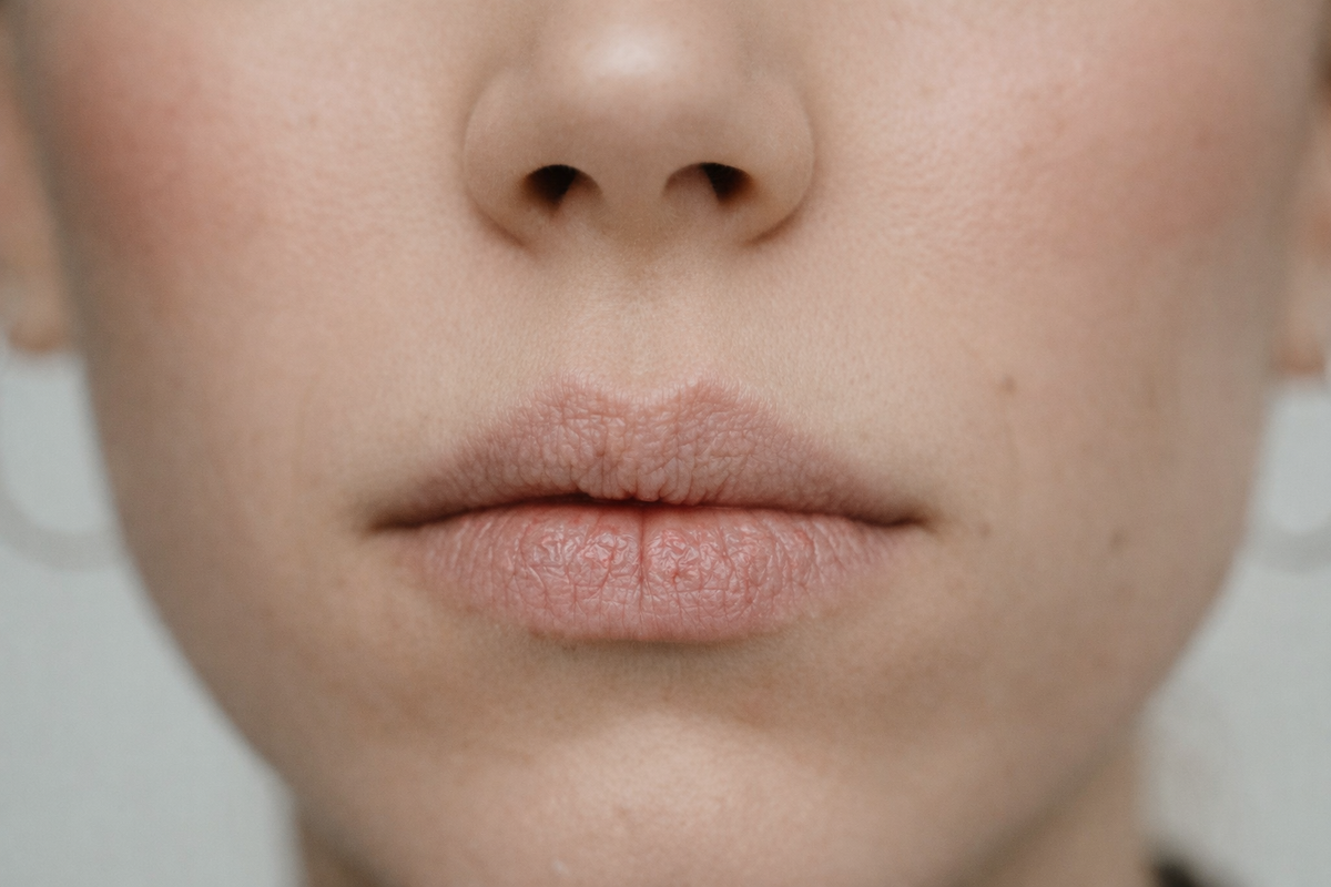 Before using lip mask